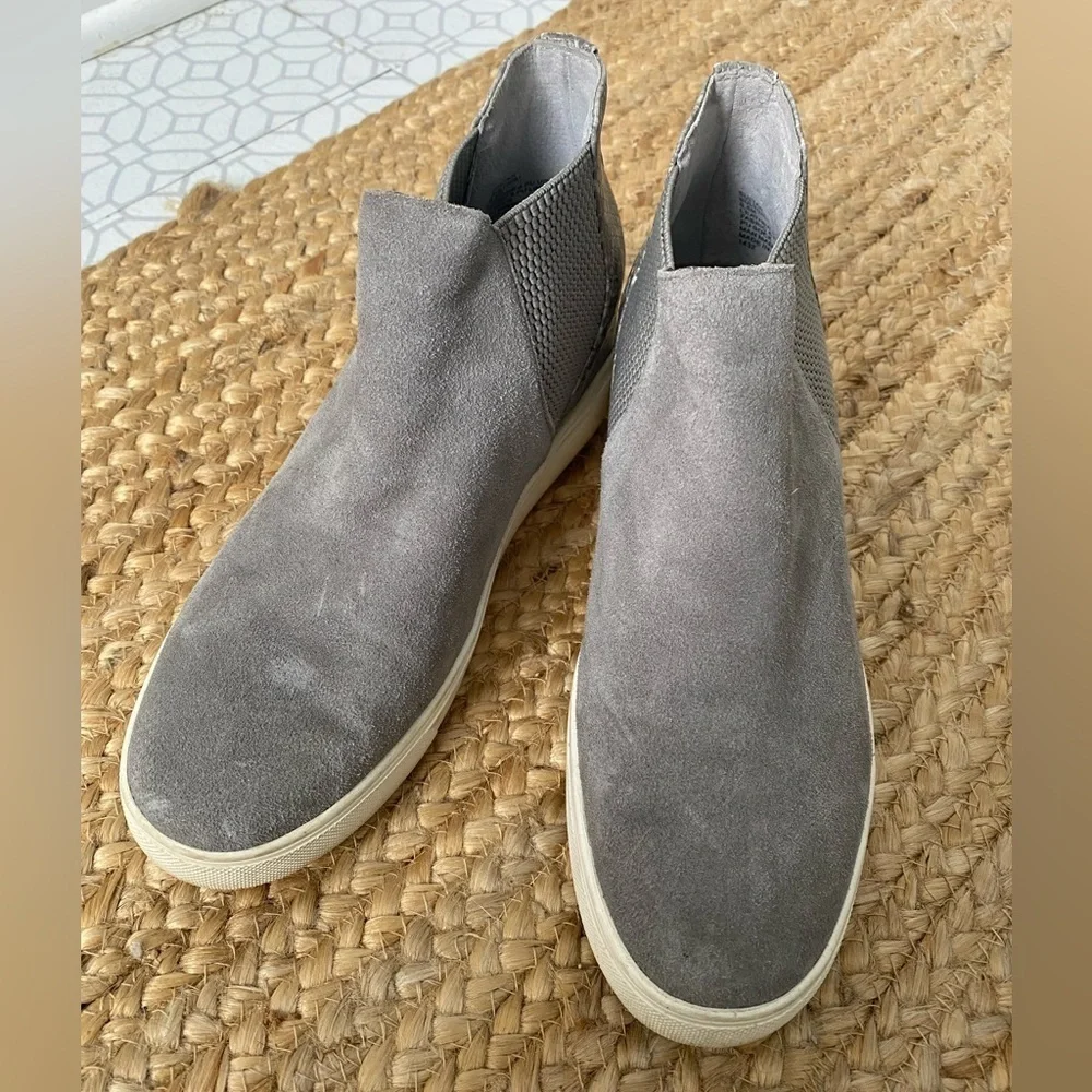Steve Madden Grey Suede High Ankle Wedge Tennis Shoe Size 8.5